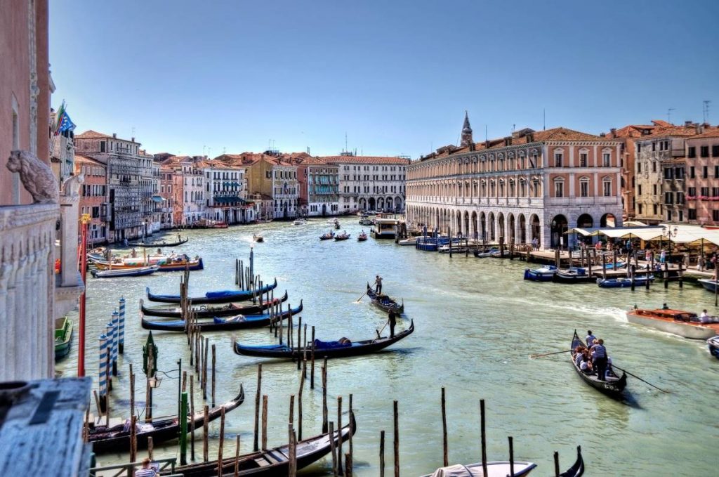 20 Must-See Seværdigheder i Venedig - Canal Grande - Rejs Dig Lykkelig