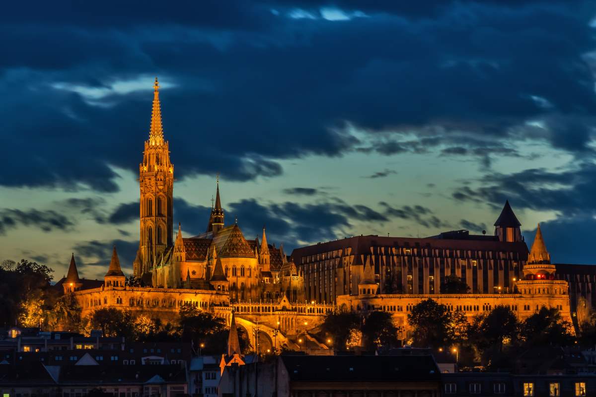 Europas Oversete Storbyer - Budapest - Rejs Dig Lykkelig