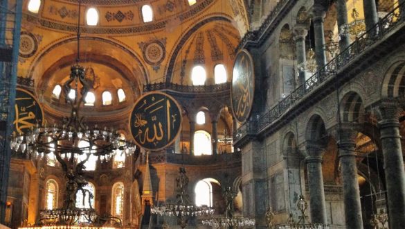 Fotodagbog fra Istanbul - Inde i Hagia Sophia Moskeen - Rejsdiglykkelig.dk