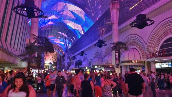 Fotodagbog fra Las Vegas - Fremont Street Experience - Rejsdiglykkelig.dk