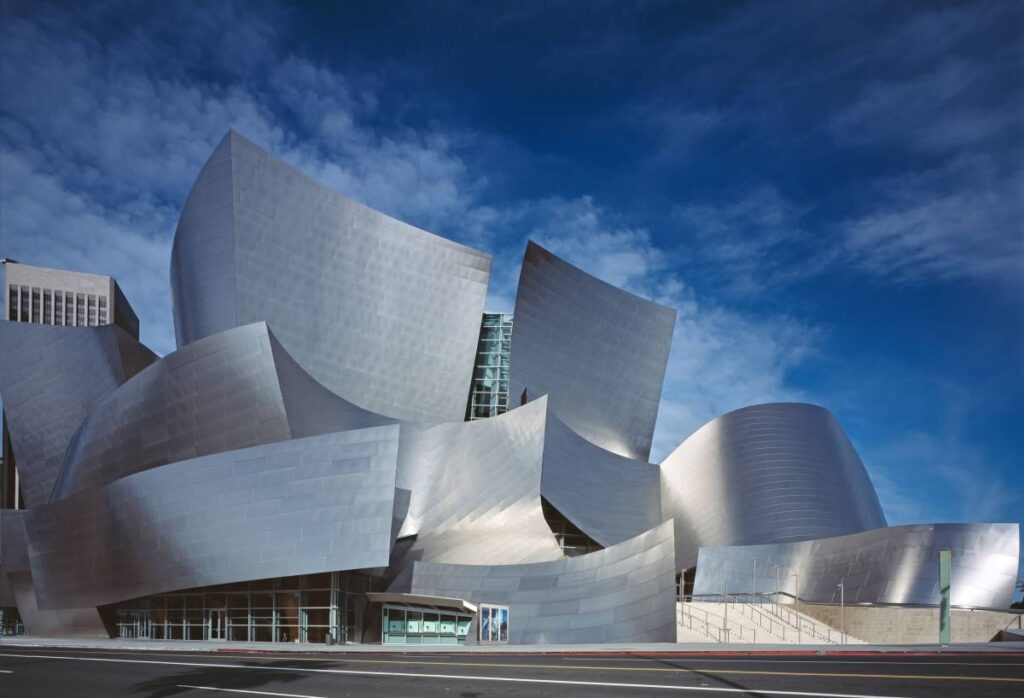 Seværdigheder i Los Angeles - Walt Disney Concert Hall - Rejs Dig Lykkelig