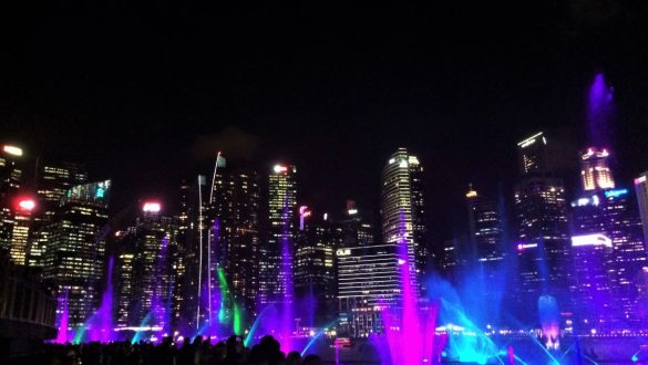 Fotodagbog fra Singapore - Spectra Wonderfull showet ved Singapore Marina - Rejsdiglykkelig.dk