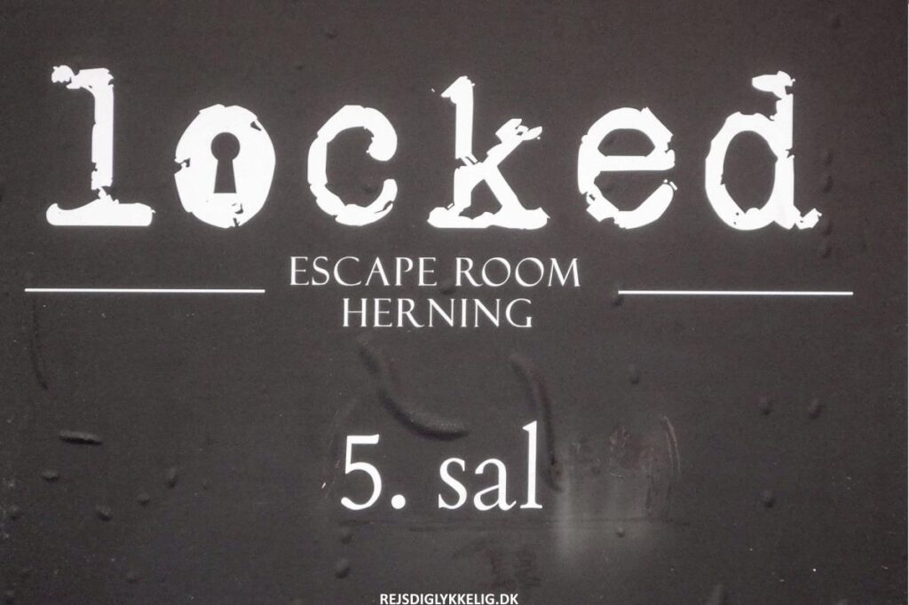 Indendørs Oplevelser i Herning - Locked Escape Room - Rejs Dig Lykkelig Locked Escape Room - Rejs Dig Lykkelig
