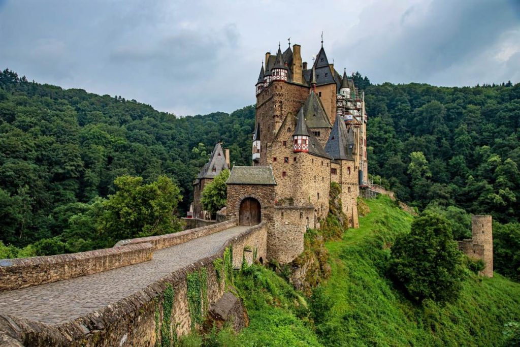 12 Eventyrlige Slotte i Tyskland - Burg Eltz - Rejs Dig Lykkelig 'Burg Eltz - Rejs Dig Lykkelig