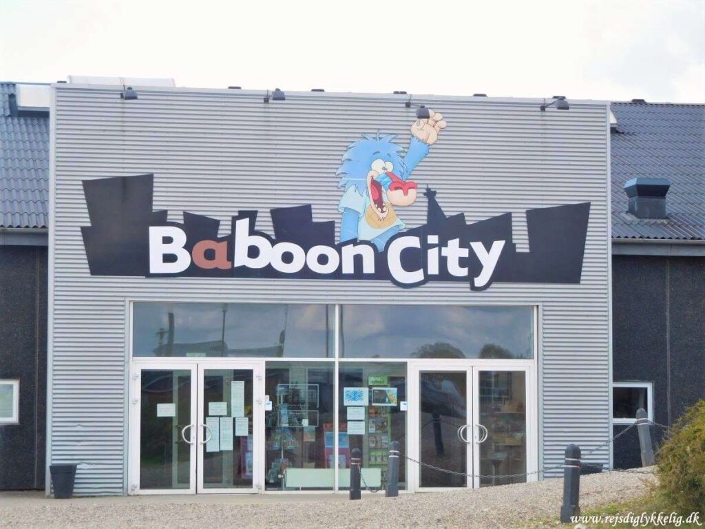 26 Spændende Oplevelser i Midtjylland - Baboon City - Rejs Dig Lykkelig