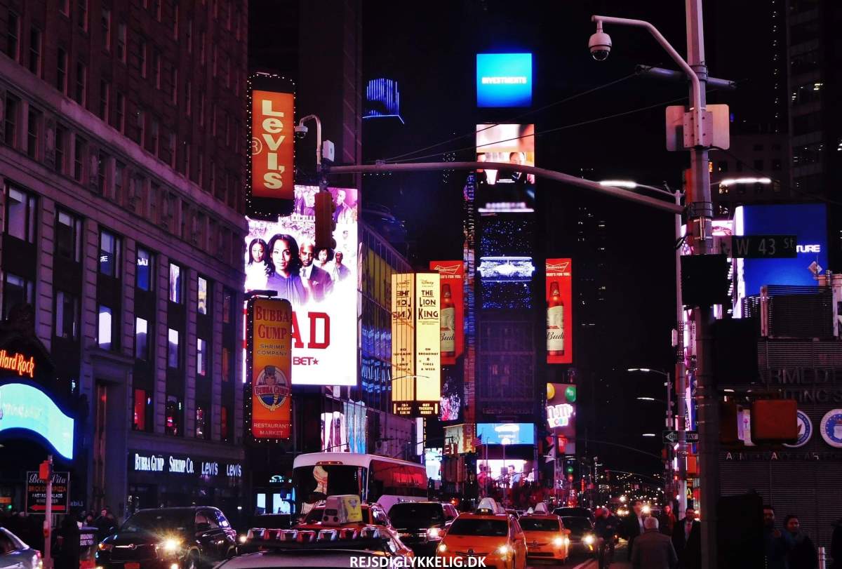 Seværdigheder og Oplevelser i New York - Broadway - Rejs Dig Lykkelig