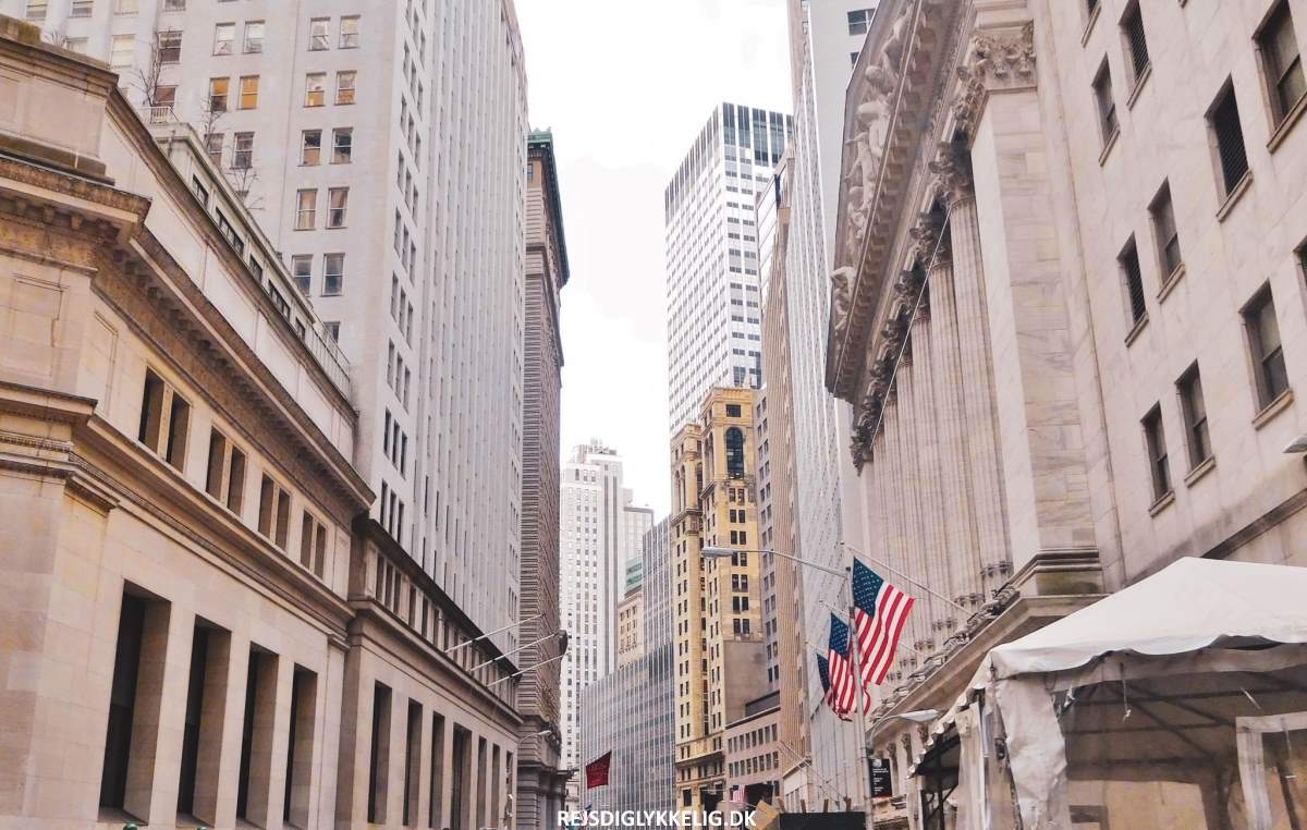 Seværdigheder og Oplevelser i New York - Wall Street - Rejs Dig Lykkelig