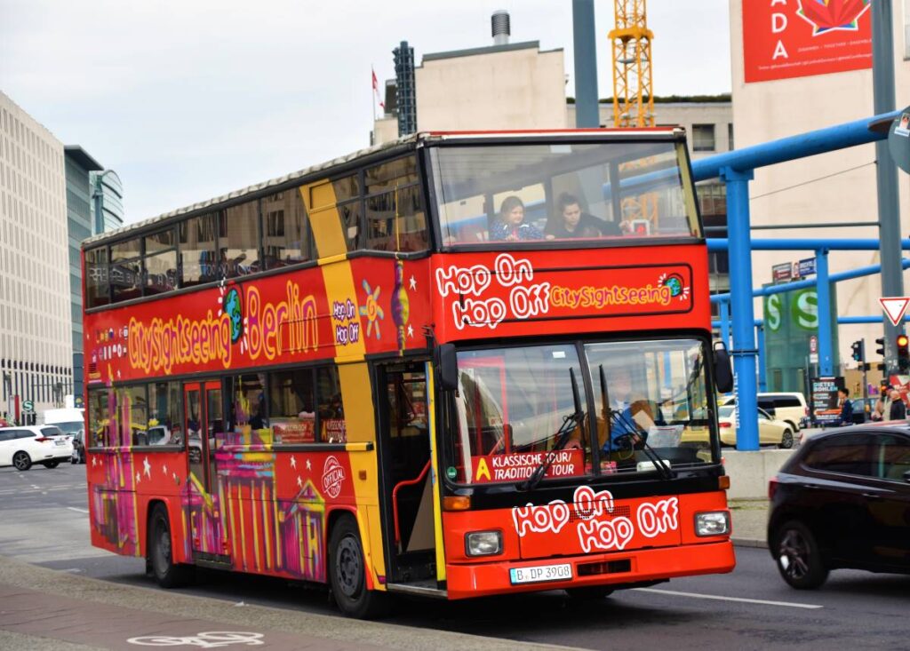 Hop-on Hop-off Bus - Rejs Dig Lykkelig