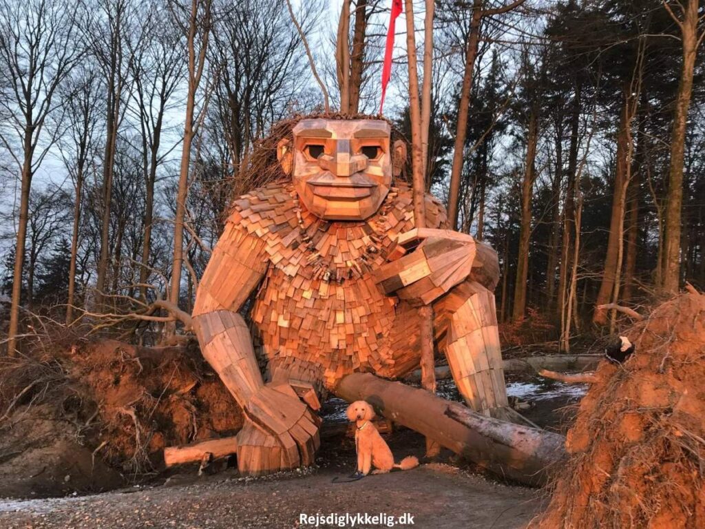 Troldejagt - Rejs Dig Lykkelig