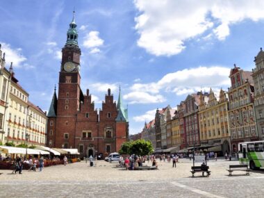 11 Seværdigheder og Oplevelser i Wroclaw - Markedstorvet - Rejs Dig Lykkelig