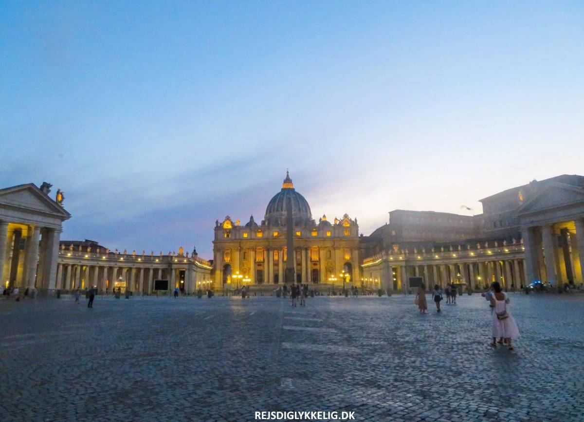 14 Must-See Seværdigheder og Oplevelser i Rom - Peterskirken - Rejs Dig Lykkelig