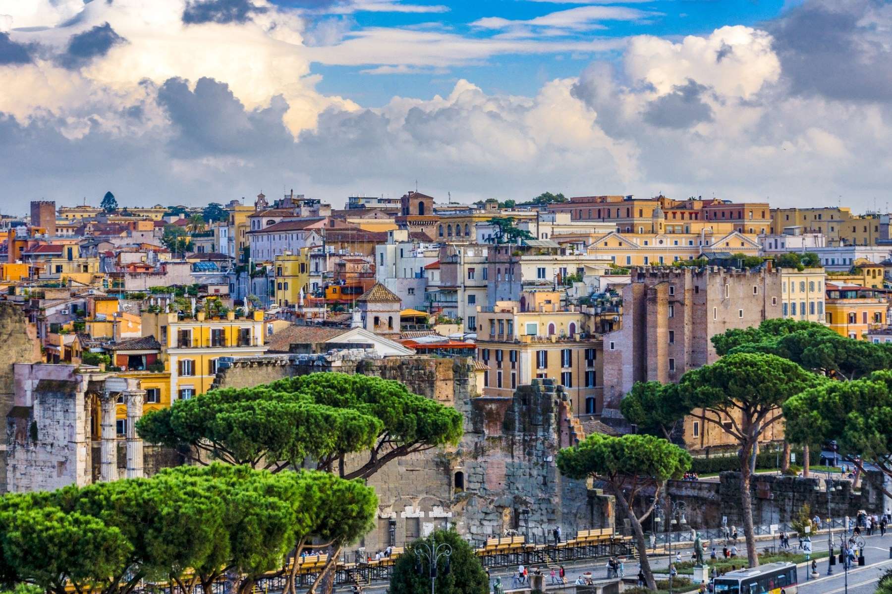 9 Fantastiske Udsigtspunkter i Rom - Terrazza delle Quadrighe - Rejs Dig Lykkelig