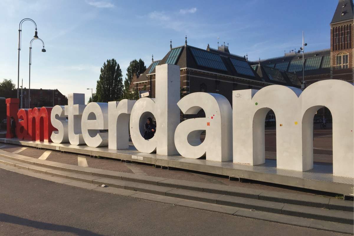 Seværdigheder og Oplevelser i Amsterdam - I am Amsterdam - Rejs Dig Lykkelig