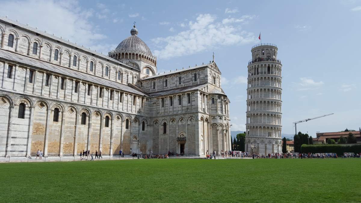 12 Af Verdens Mest Ikoniske Vartegn - Det Skæve Tårn i Pisa - Rejs Dig Lykkelig