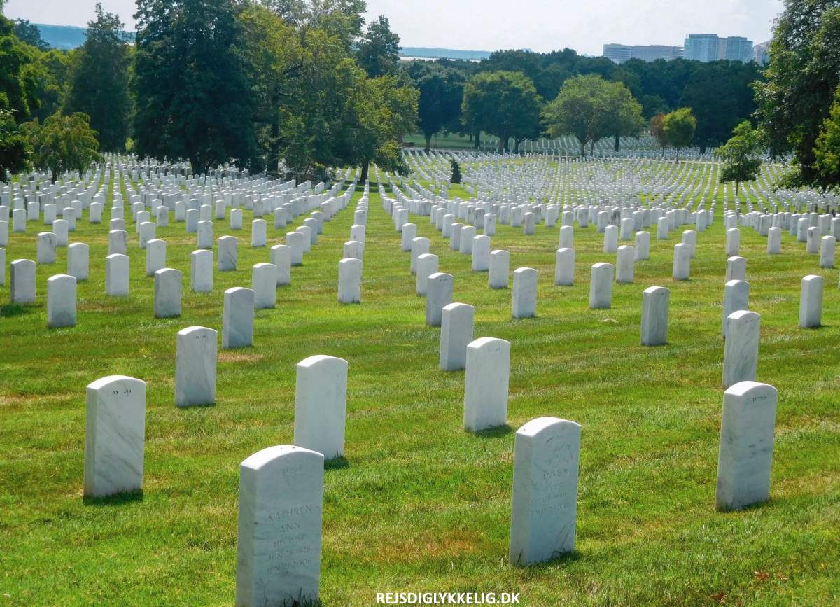 Arlington National Cemetery - Rejs Dig Lykkelig