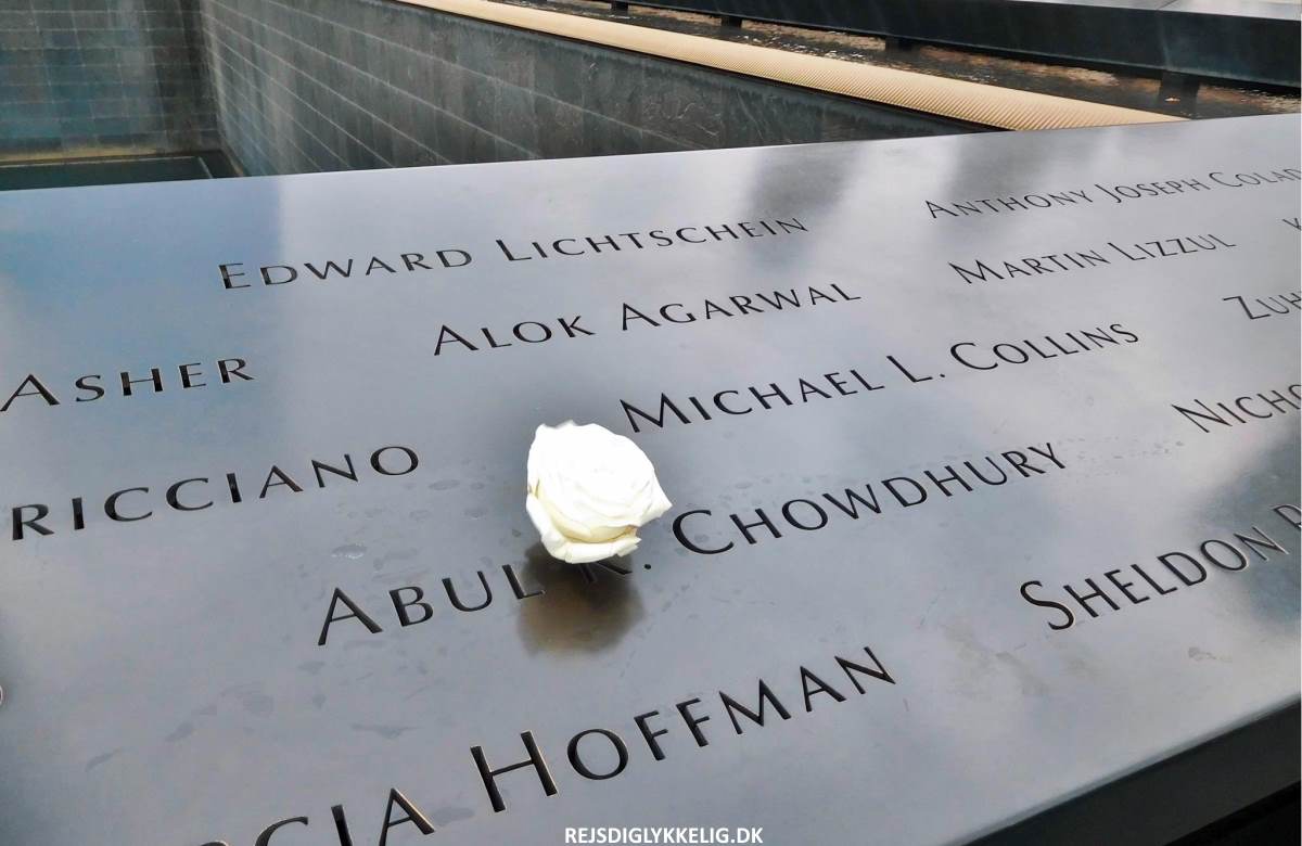 9 11 Memorial og Museum i New York - Mindesmærke - Rejs Dig Lykkelig