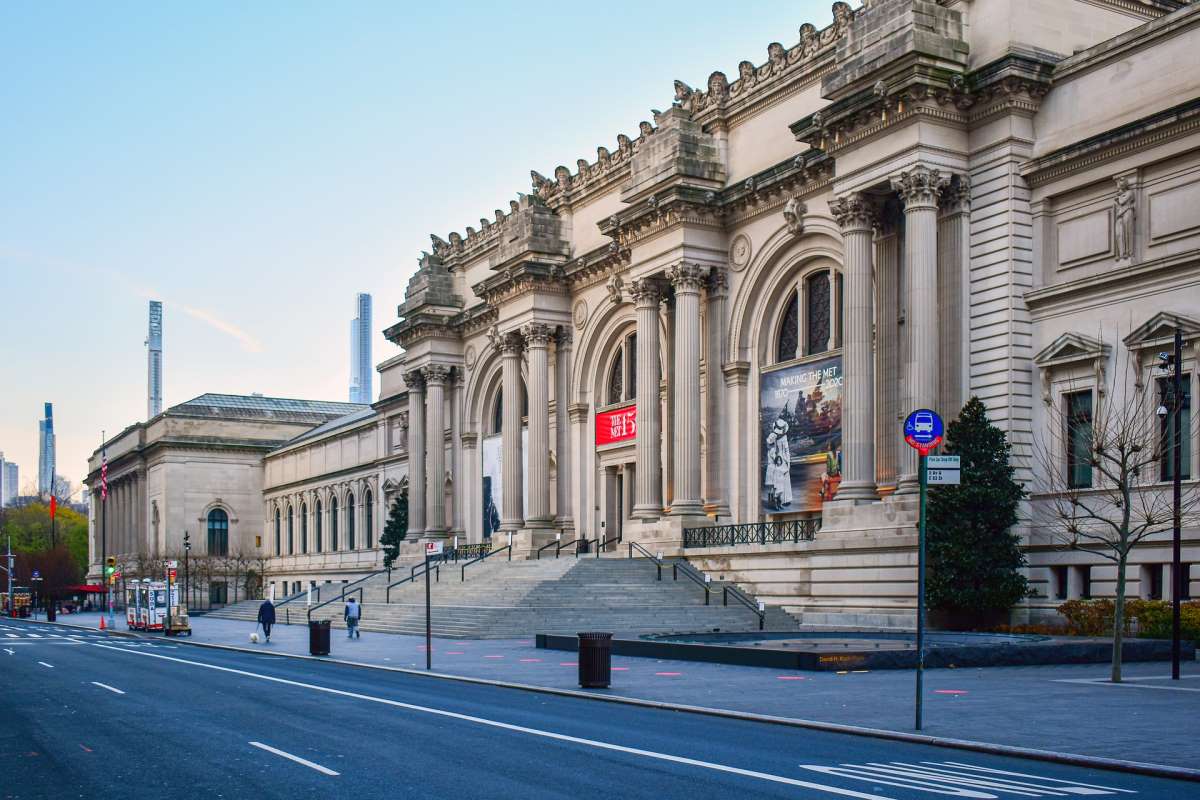 Metropolitan Museum of Art - Rejs Dig Lykkelig
