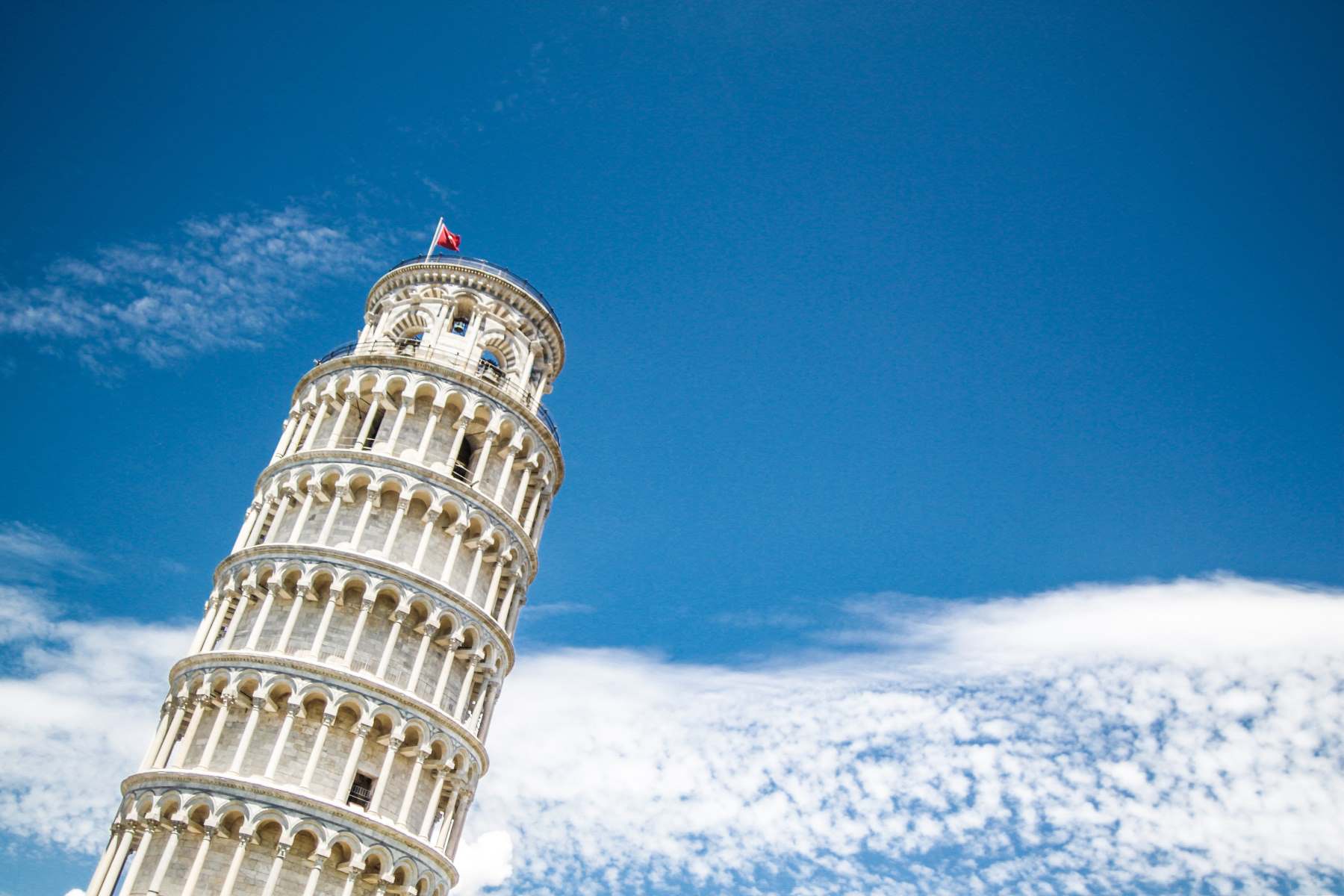 Pisa - Kategori Coverbillede - Rejs Dig Lykkelig