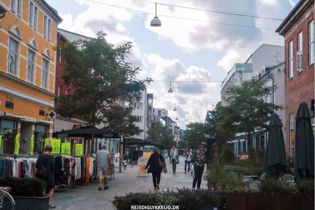 Seværdigheder og Oplevelser i Herning - Herning Gågade - Rejs Dig Lykkelig