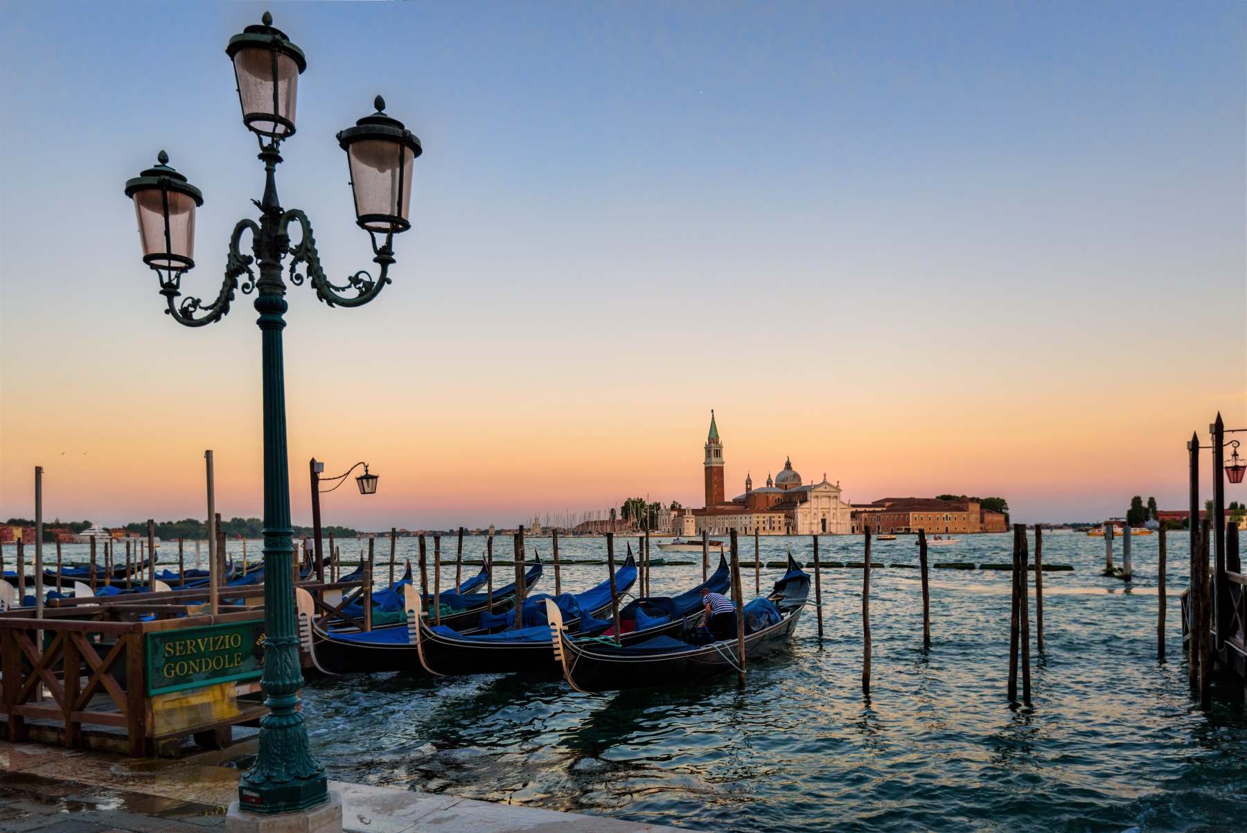 De Bedste Steder til Shopping i Venedig - Rejs Dig Lykkelig