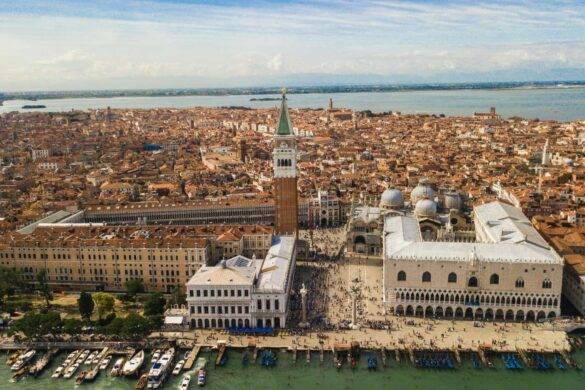 Smukke Udsigtspunkter i Venedig - cover - Rejs Dig Lykkelig
