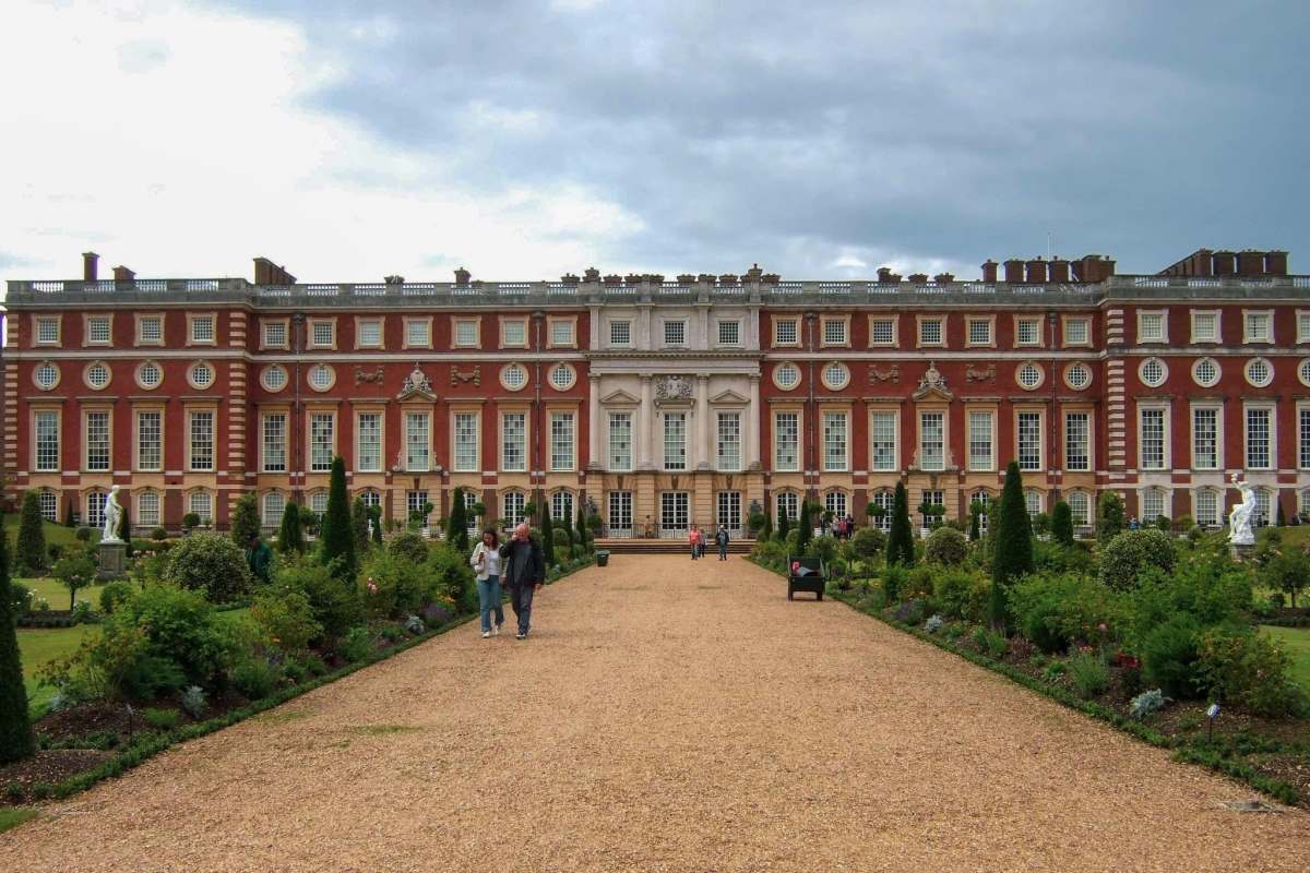 Fortryllende Slotte i London og Omegn - Hampton Court Palace - Rejs Dig Lykkelig