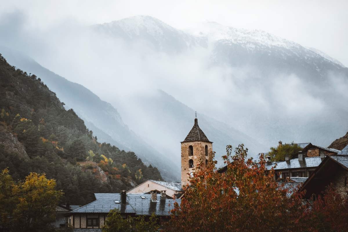Gode Dagsture og Udflugter fra Barcelona - Andorra - Rejs Dig Lykkelig