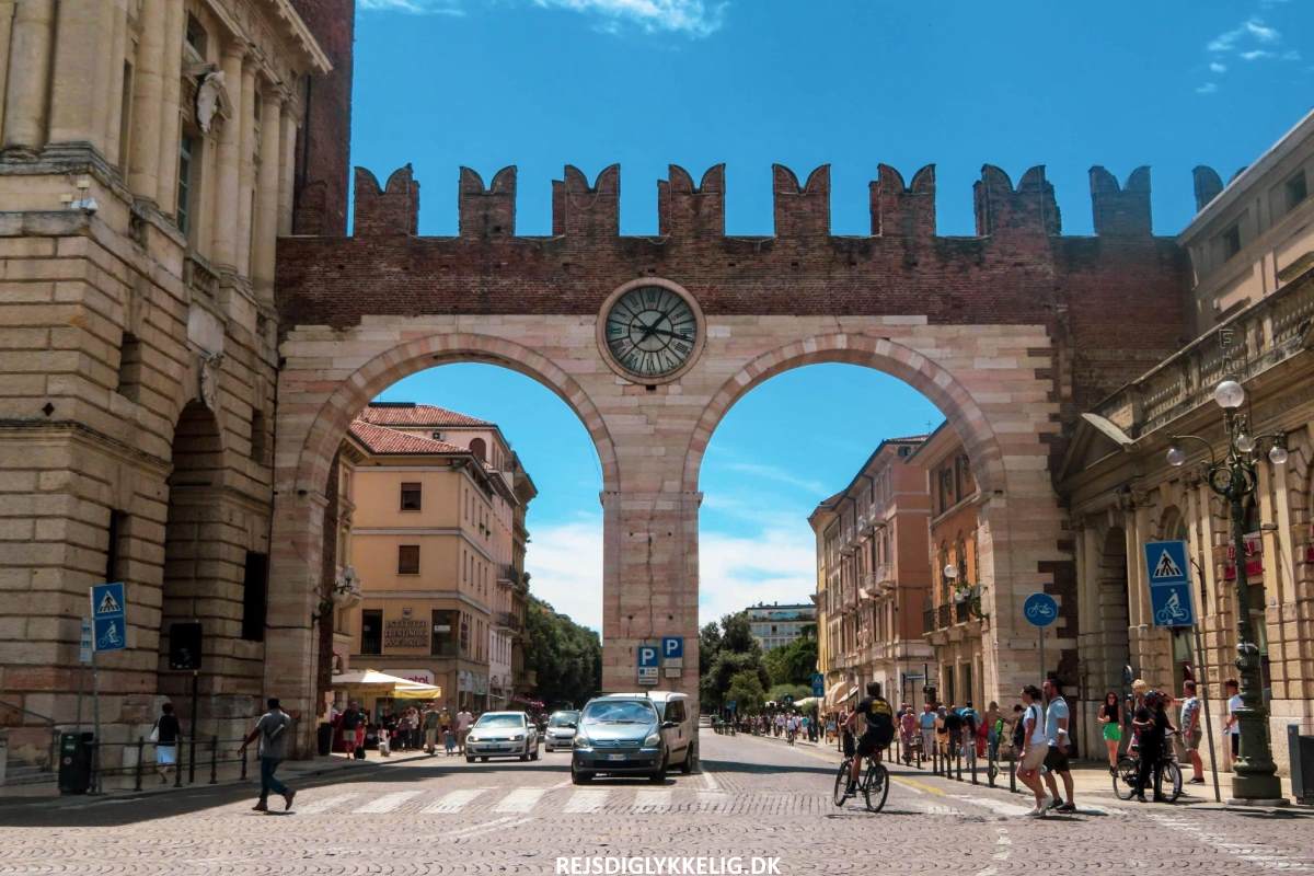 Seværdigheder og Oplevelser i Verona - Far vild i den gamle bydel - Rejs Dig Lykkelig