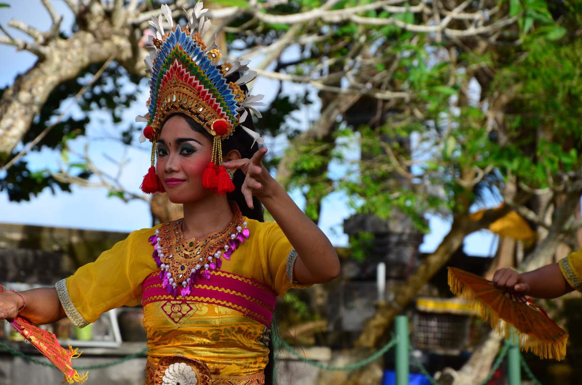 Seværdigheder og Oplevelser på Bali - Se en balinesisk danseforestilling - Rejs Dig Lykkelig