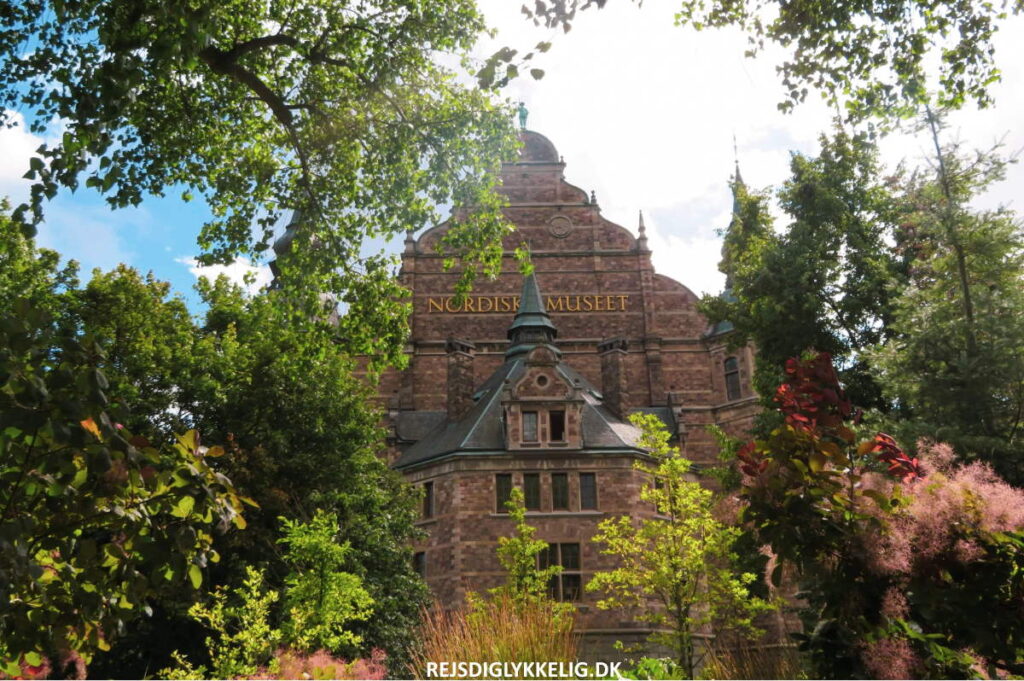 Nordiska Museet - Rejs Dig Lykkelig