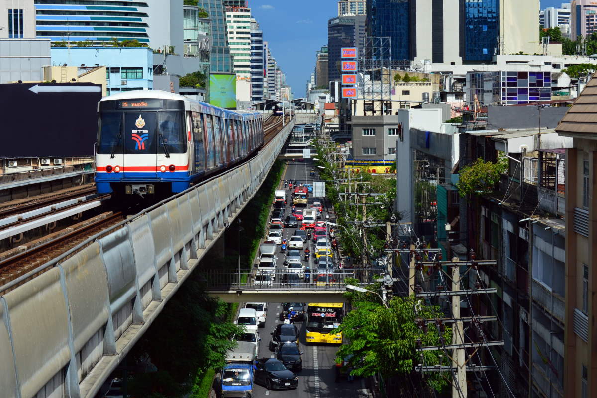 Sukhumvit - Rejs Dig Lykkelig