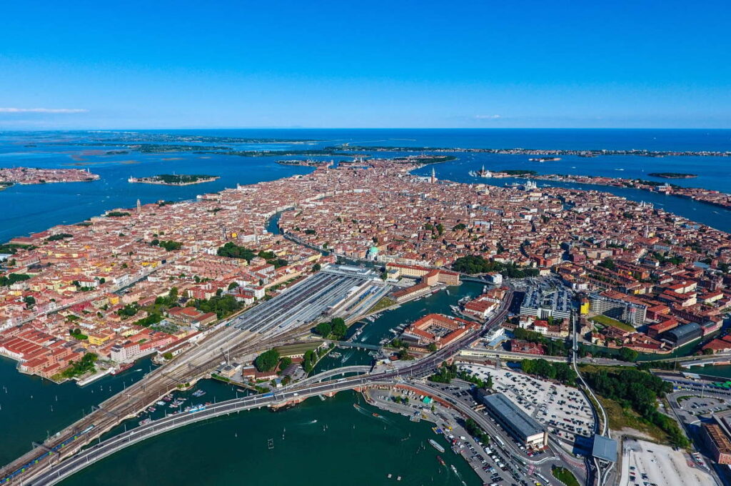 Skønne Europæiske Storbyer med Strand - Venedig - Rejs Dig Lykkelig Venedig - Rejs Dig Lykkelig