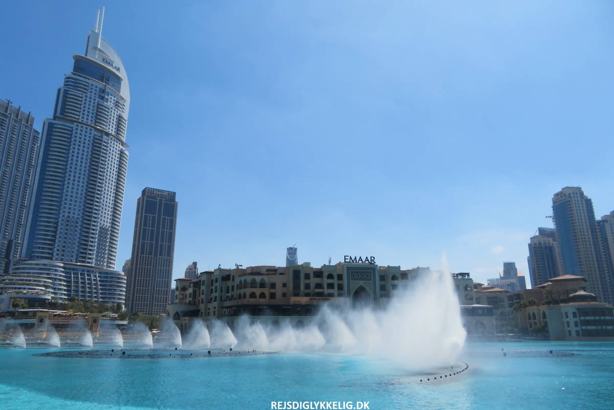 Dubai Fountain - Rejs Dig Lykkelig