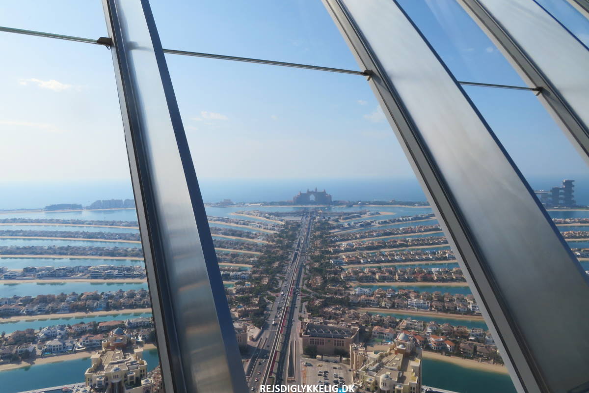 Seværdigheder og Oplevelser i Dubai - The View at the Palm - Rejs Dig Lykkelig