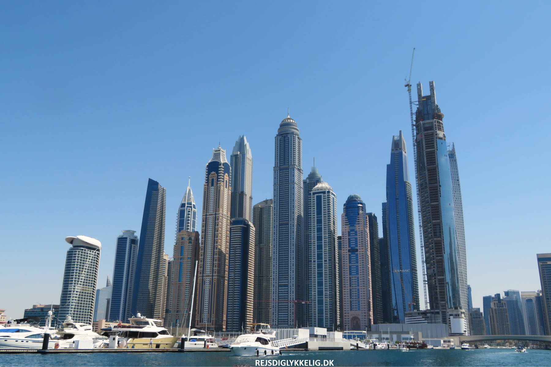 Hvor skal man bo i Dubai; Guide til de bedste steder at bo som turist - Dubai Marina - Rejs Dig Lykkelig