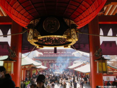 Seværdigheder og Oplevelser i Tokyo - Sensoji-templet - Rejs Dig Lykkelig