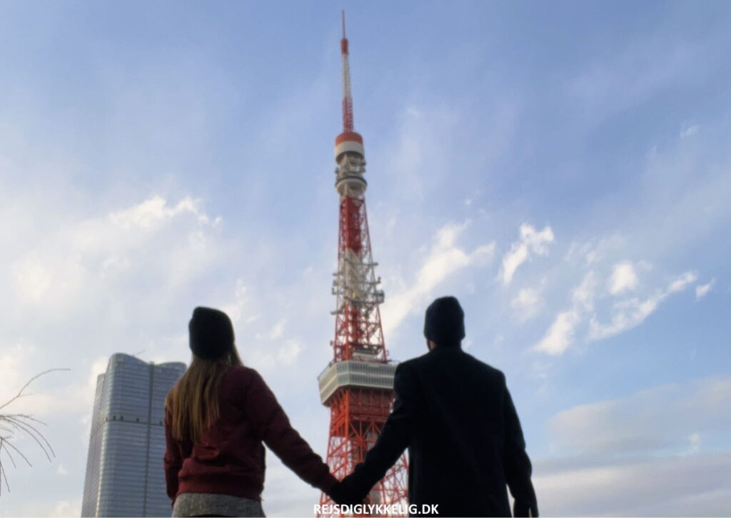 Tokyo Tower - Rejs Dig Lykkelig