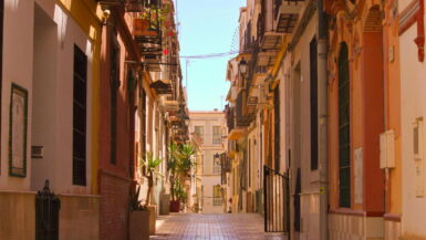 Hvor skal man bo i Sevilla - Rejs Dig Lykkelig