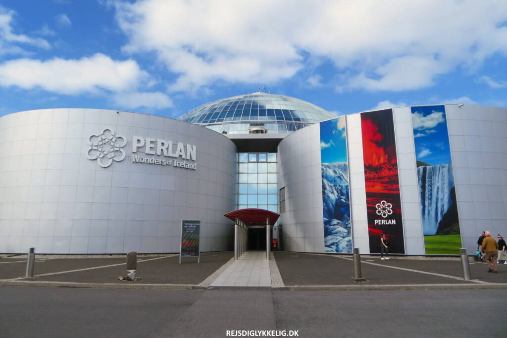Seværdigheder og Oplevelser i Reykjavik - Perlan - Rejs Dig Lykkelig