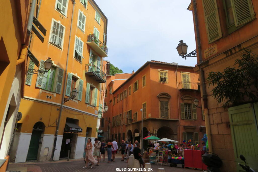 Tag på shopping - Rejs Dig Lykkelig