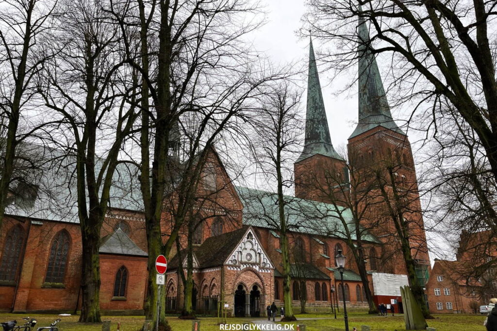 Seværdigheder og Oplevelser i Lübeck - Lübeck Domkirke - Rejs Dig Lykkelig