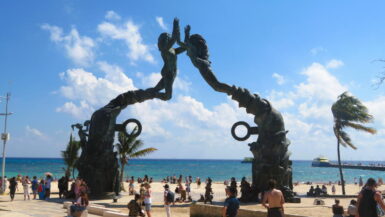 Seværdigheder og Oplevelser i Playa del Carmen - Portal Maya - Rejs Dig Lykkelig