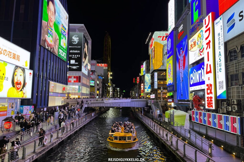 Seværdigheder og oplevelser i Osaka - Bådtur på kanalerne - Rejs Dig Lykkelig