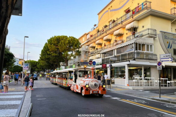 Seværdigheder og Oplevelser i Lido di Jesolo - Hop på turisttoget - Rejs Dig Lykkelig