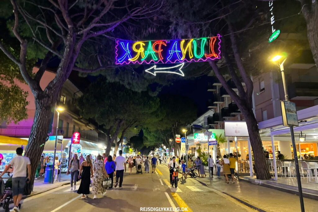 Seværdigheder og Oplevelser i Lido di Jesolo - Via Bafile - Rejs Dig Lykkelig