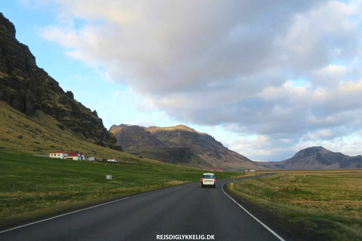 Bilkørsel i Island - Rejs Dig Lykkelig