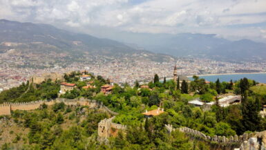 Borgen i Alanya - Rejs Dig Lykkelig