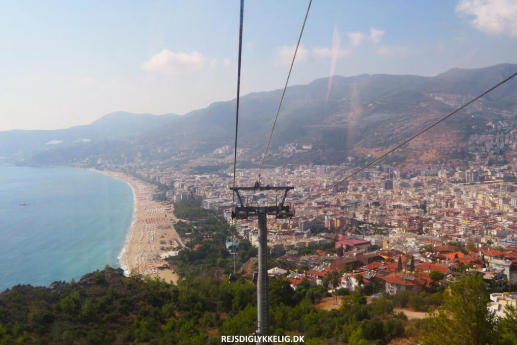 Udsigten fra svævebanen - Rejs Dig Lykkelig