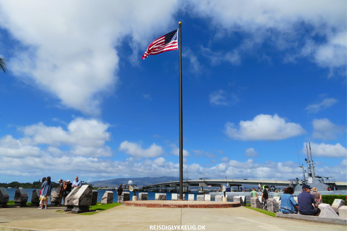 Besøg Pearl Harbor i Hawaii - Historien - Rejs Dig Lykkelig Historien - Rejs Dig Lykkelig