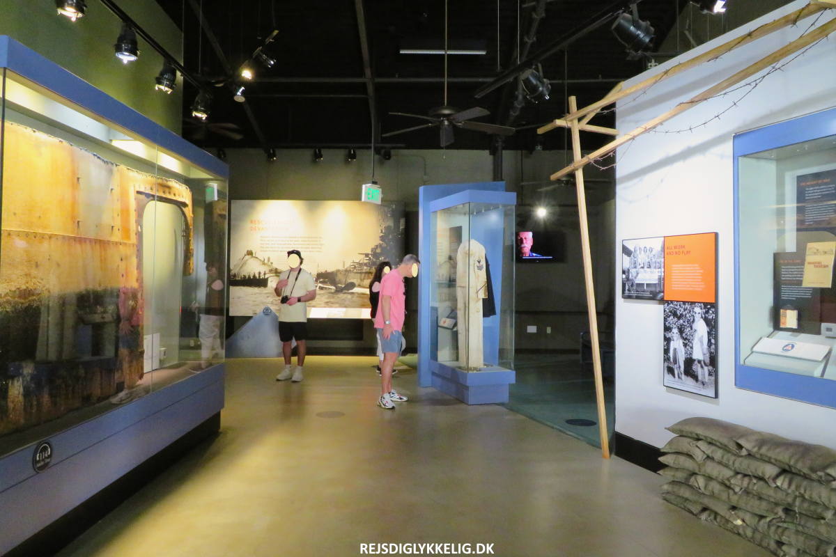 Besøg Pearl Harbor i Hawaii - Pearl Harbor Visitor Center - Rejs Dig Lykkelig Pearl Harbor Visitor Center - Rejs Dig Lykkelig